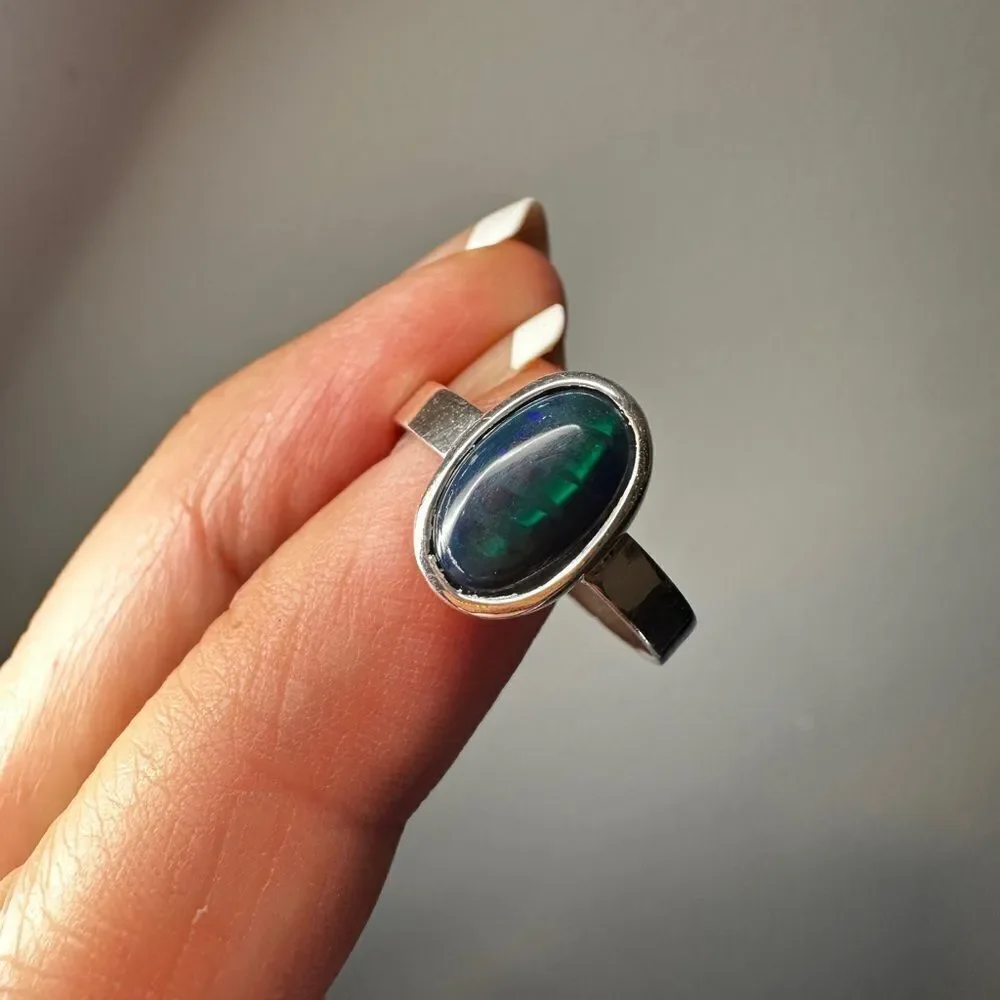 NWOT 6x10m oval Opal cabochon solitaire setting‎ ring in solid sterling silver!